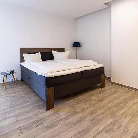 Marina Niederhavel Πανσιόν 4*