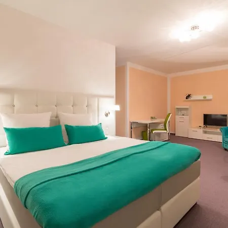 Marina Niederhavel 4*