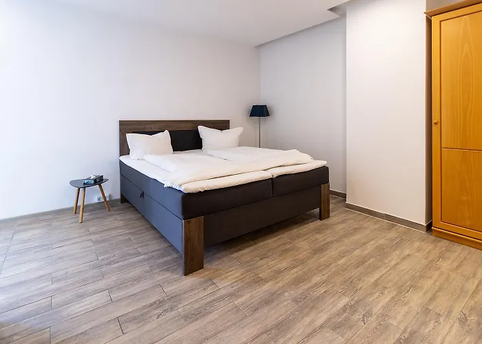 Marina Niederhavel بيت ضيافة 4*